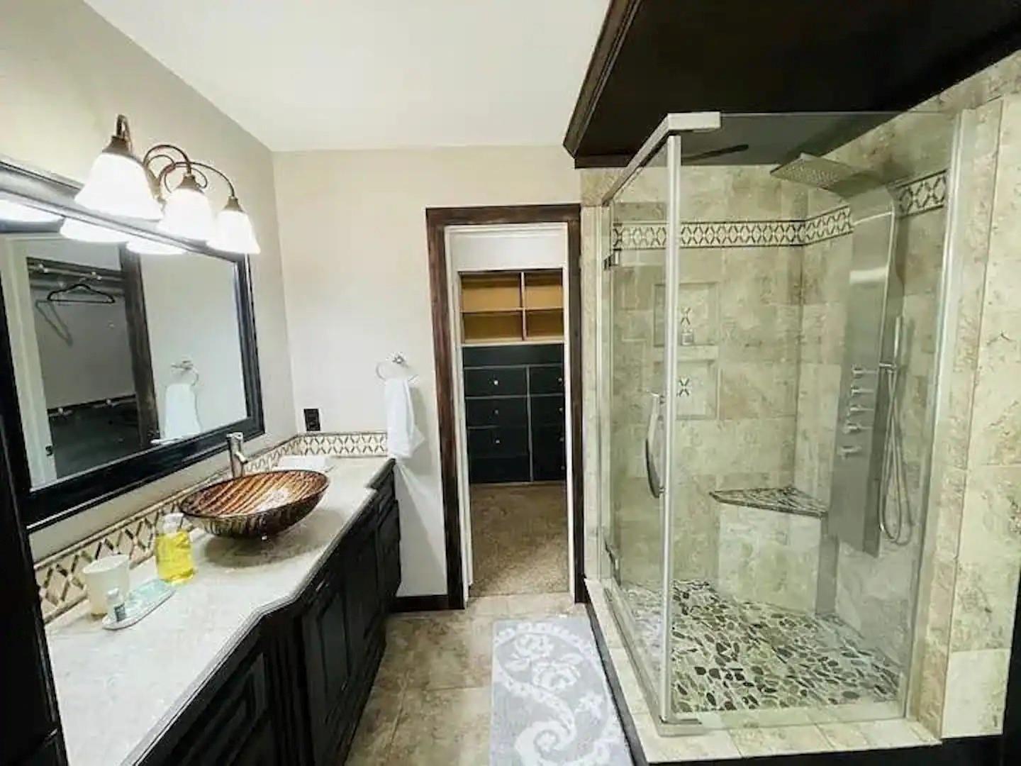 FOR SALE: 207 Emberson Chapel Rd, Pilot Point, TX